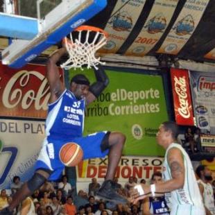 Regatas con el tiro del final