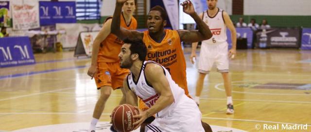 Debut con derrota