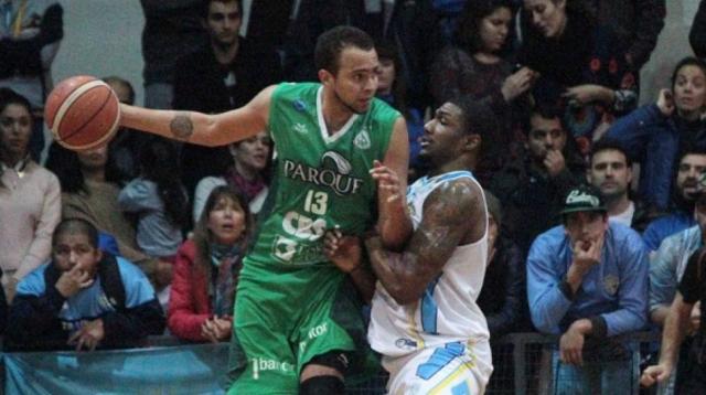 Laur�a vuelve a Barrio Parque