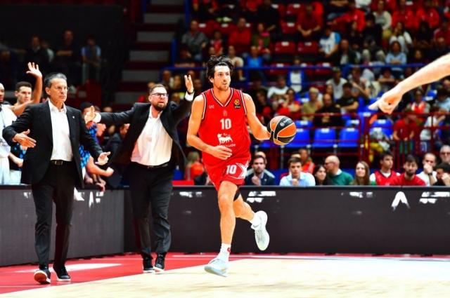 Euroliga: Bolmaro sobresali� en una jornada gris para los argentinos