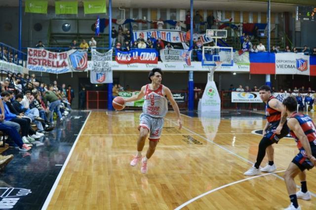 Lans cerr la serie, Viedma domin de local