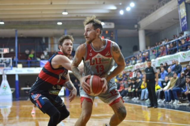 Viedma a semis, Gimnasia forz el quinto