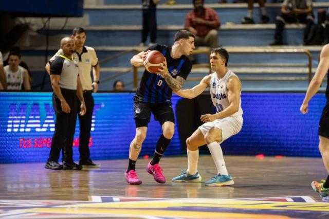 LSB: Regatas comenz� con sufrimiento