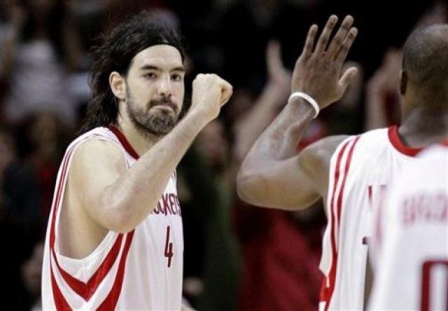 Un espectacular Scola salv a Houston
