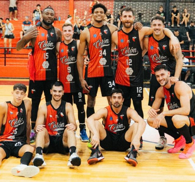 Norte/Sur: Coln y Villa Mitre celebraron de local